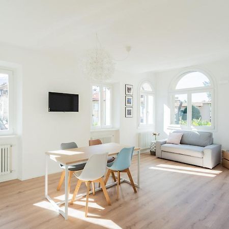 Lovely Corner In The Heart Of The Lake By Rent All Como Eksteriør billede