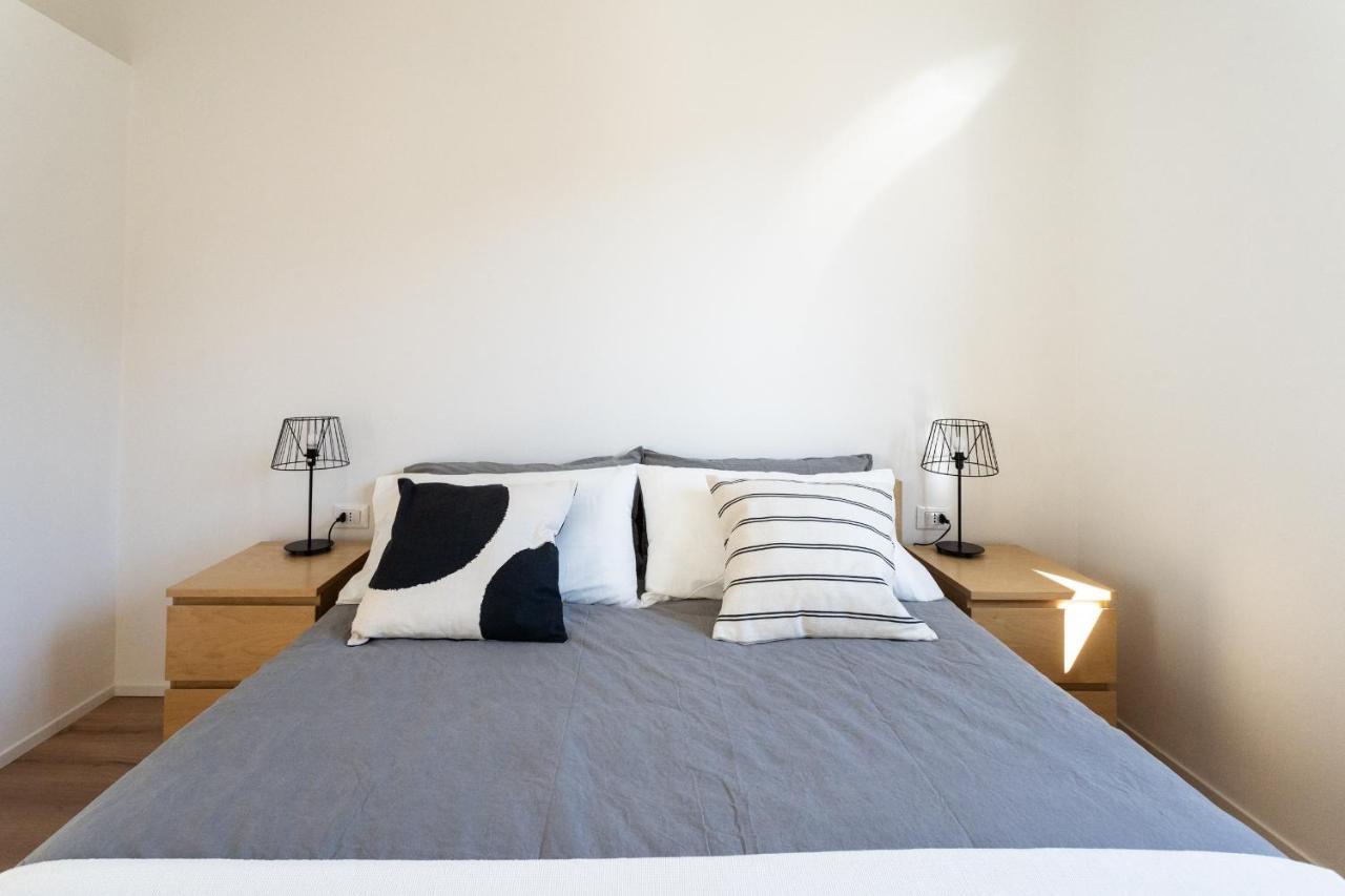 Lovely Corner In The Heart Of The Lake By Rent All Como Eksteriør billede