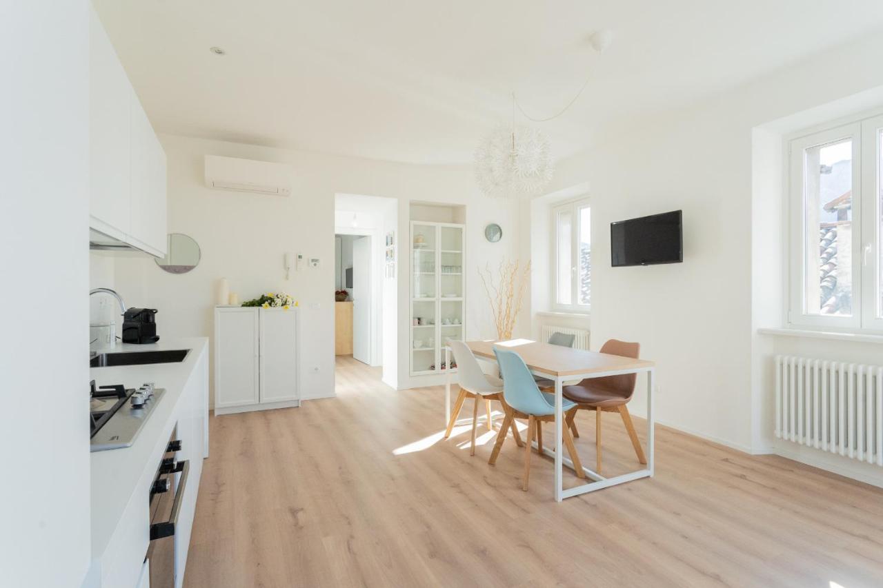 Lovely Corner In The Heart Of The Lake By Rent All Como Eksteriør billede
